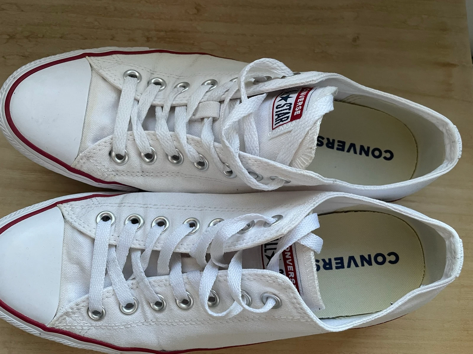 Converse – photo 2